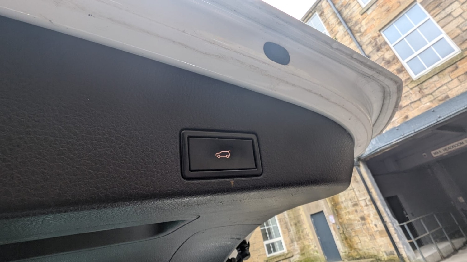 Used Volkswagen Touareg 2013 for sale - 77759409: Photo 17