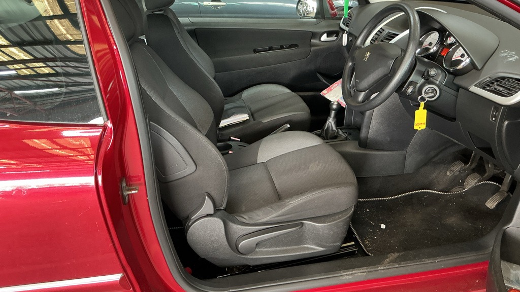 Used Peugeot 207 2010 for sale - 78061091: Photo 9