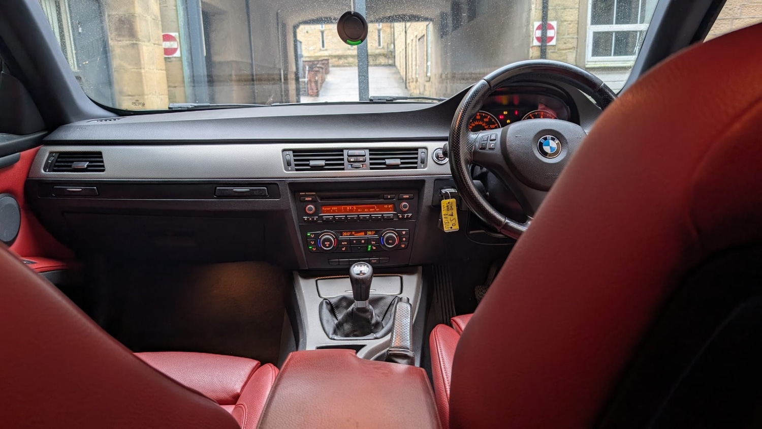 Used BMW 3 Series 2011 for sale - 76854647: Photo 15