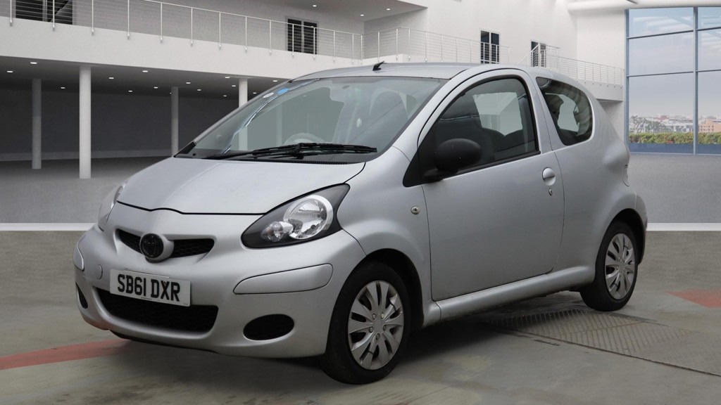 Used Toyota AYGO 2011 for sale - 77323556: Photo 2