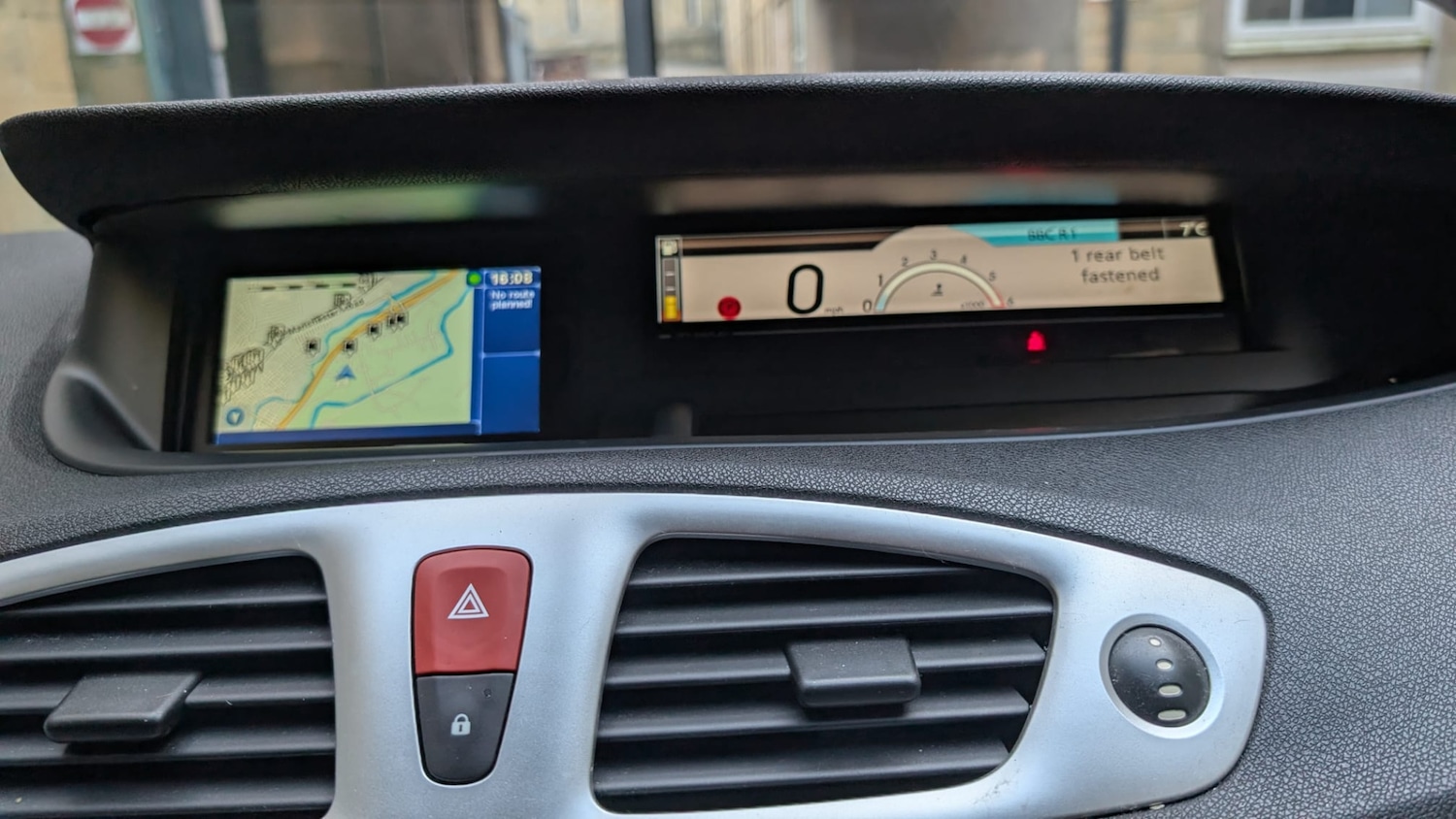 Used Renault Scenic 2010 for sale - 77313862: Photo 19