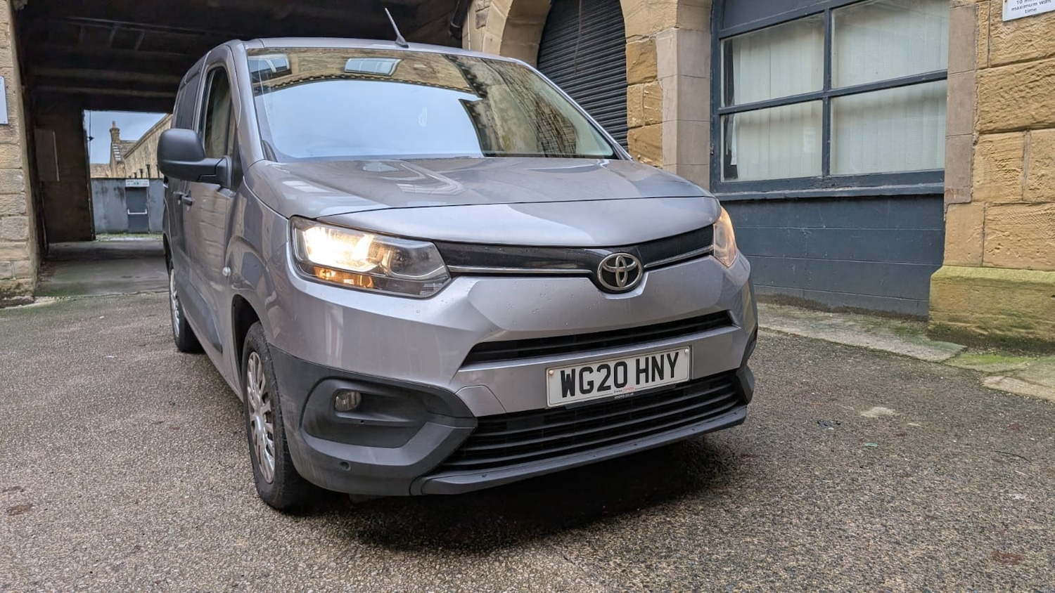 Used Toyota ProAce 2020 for sale - 76893093: Photo 2