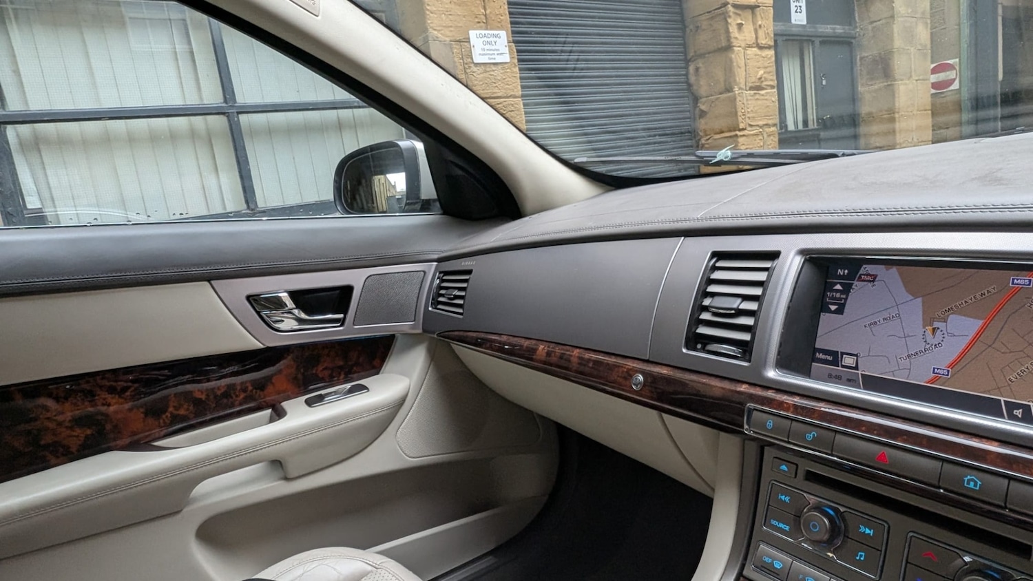 Used Jaguar XF 2011 for sale - 77676871: Photo 21