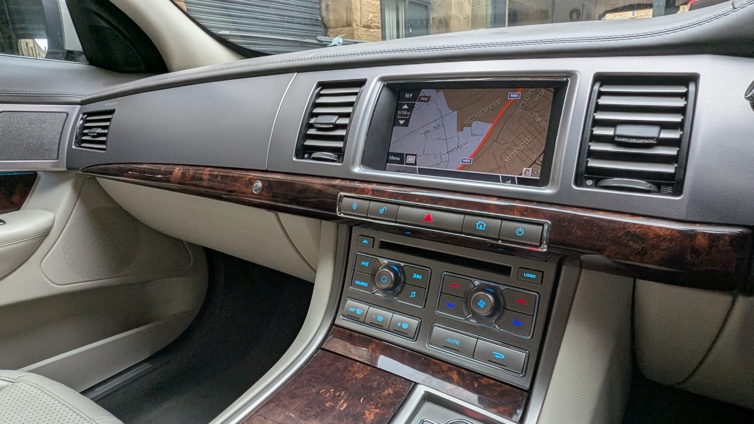 Used Jaguar XF 2011 for sale - 77676871: Photo 22