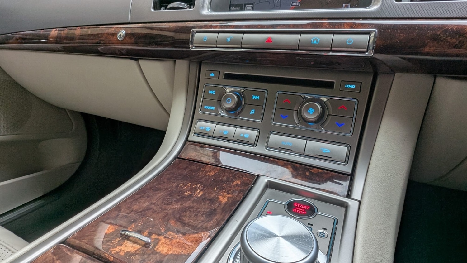 Used Jaguar XF 2011 for sale - 77676871: Photo 26