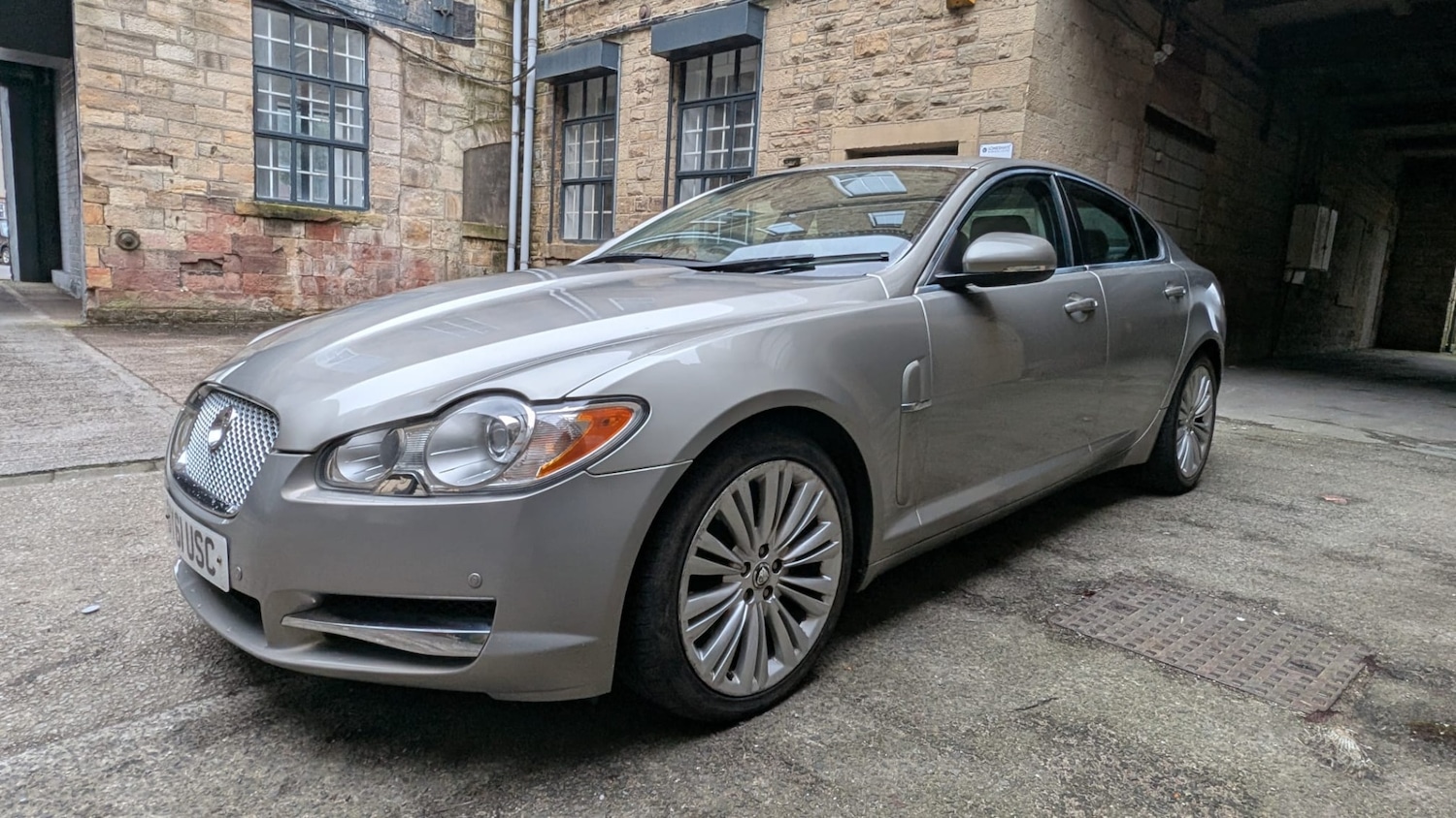 Used Jaguar XF 2011 for sale - 77676871: Photo 3