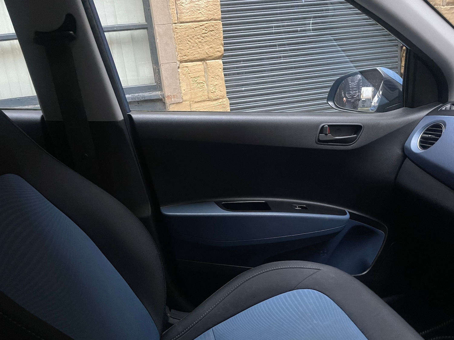 Used Hyundai i10 2015 for sale - 77504688: Photo 18