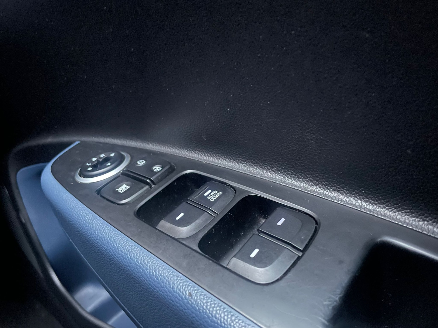 Used Hyundai i10 2015 for sale - 77504688: Photo 24