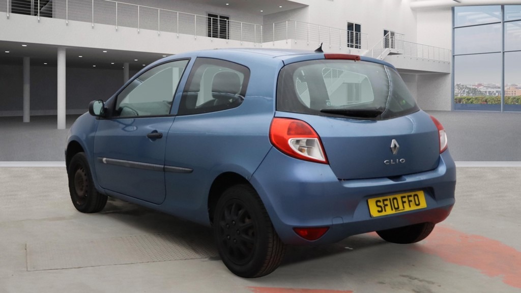 Used Renault Clio 2010 for sale - 76379252: Photo 3
