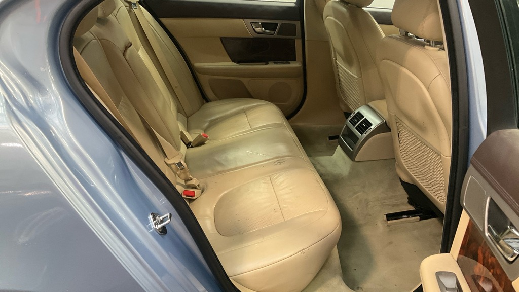 Used Jaguar XF 2009 for sale - 76626773: Photo 7