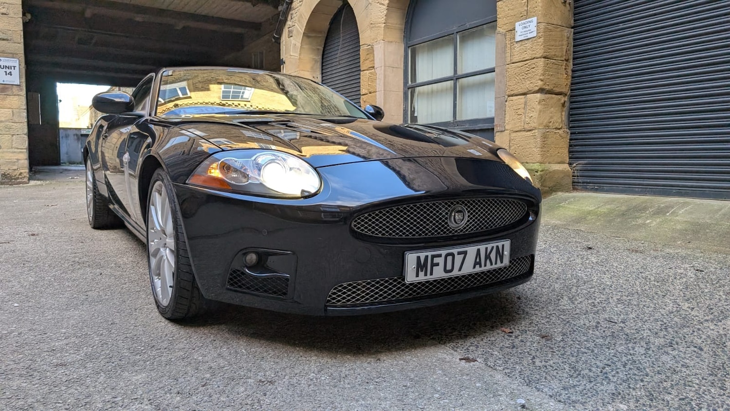 Used Jaguar XKR 2007 for sale - 77053414: Photo 2