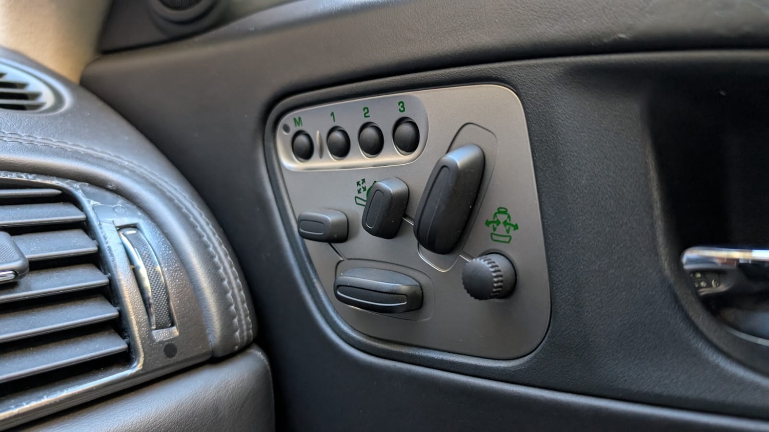 Used Jaguar XKR 2007 for sale - 77053414: Photo 40