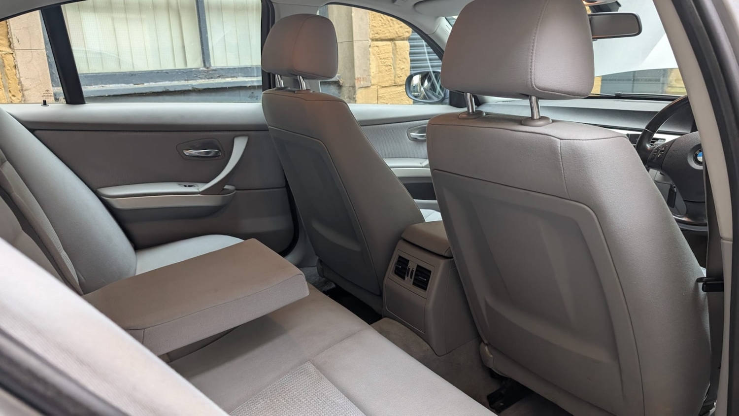 Used BMW 3 Series 2011 for sale - 76854725: Photo 23