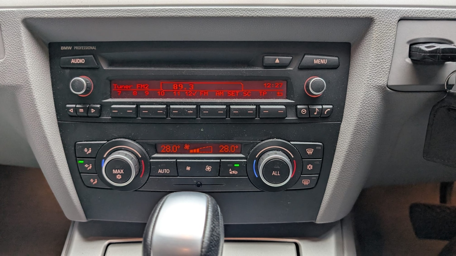 Used BMW 3 Series 2011 for sale - 76854725: Photo 31