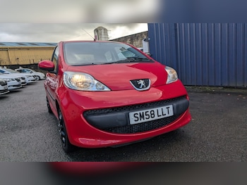 Used Peugeot 107 2009 for sale - 76404984: Photo