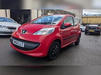 Used Peugeot 107 2009 for sale - 76404984: Photo