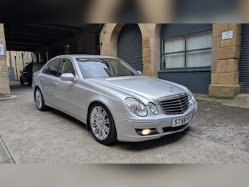 Used Mercedes-Benz E Class 2008 for sale - 78533361: Photo