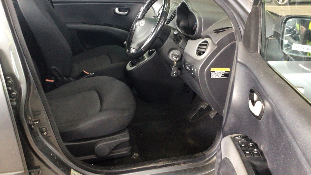 Used Hyundai i10 2009 for sale - 78209409: Photo 9