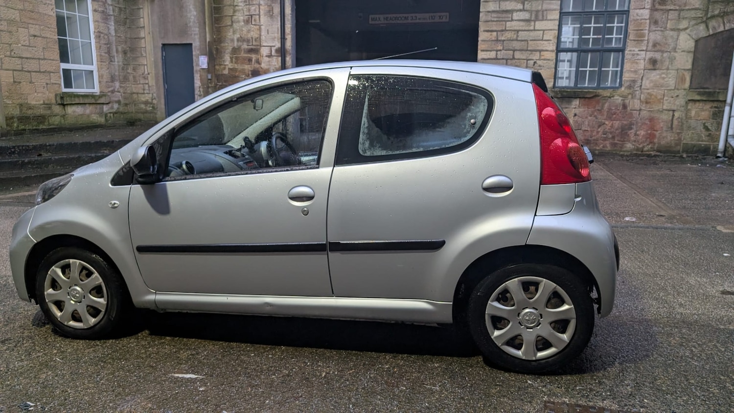 Used Peugeot 107 2011 for sale - 77137178: Photo 10