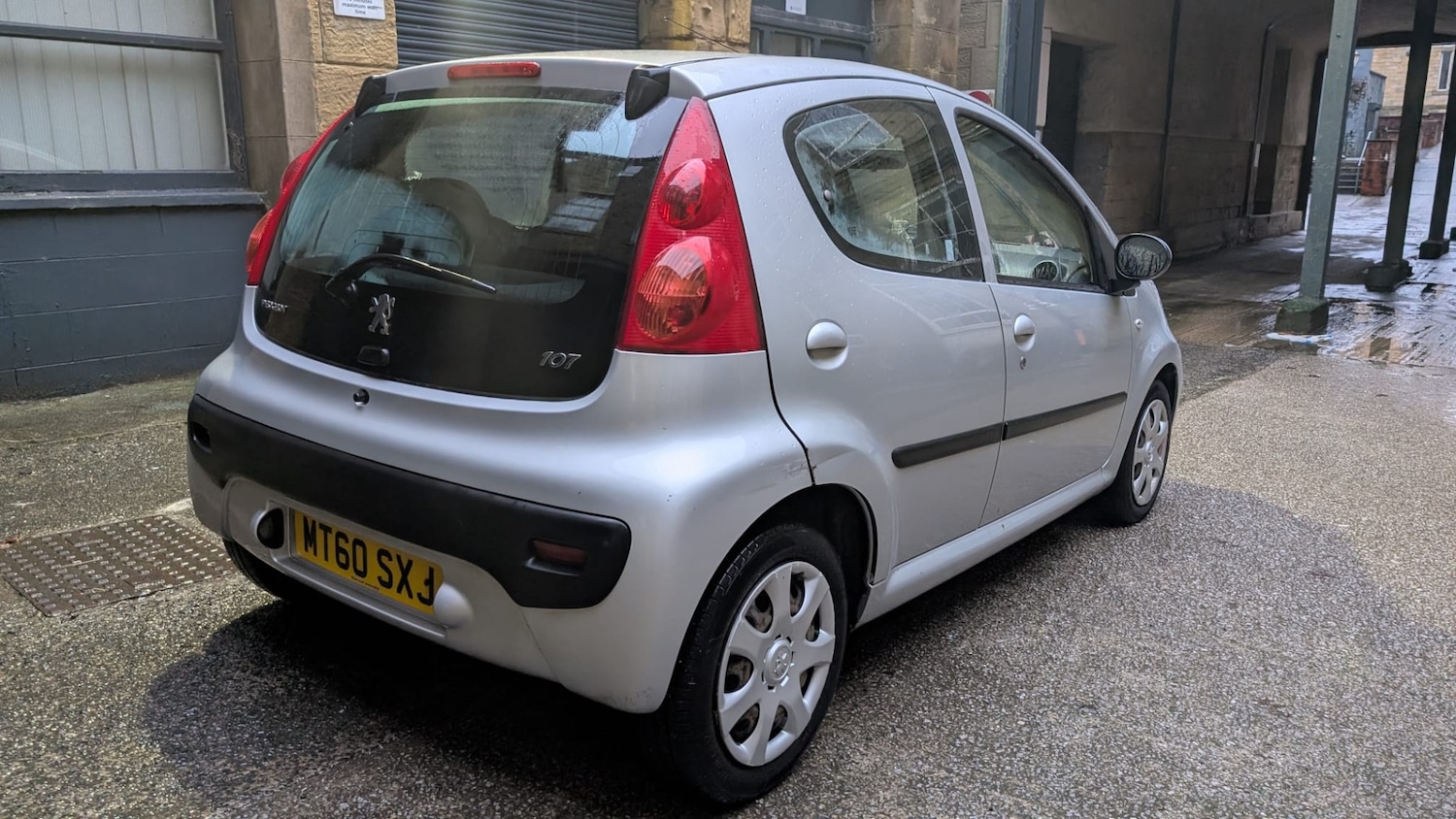 Used Peugeot 107 2011 for sale - 77137178: Photo 17
