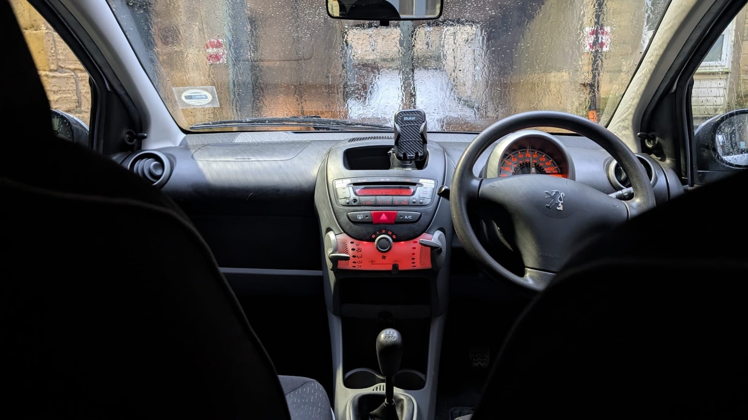 Used Peugeot 107 2011 for sale - 77137178: Photo 26