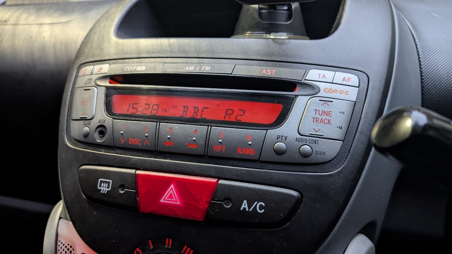 Used Peugeot 107 2011 for sale - 77137178: Photo 31