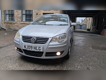 Used Volkswagen Polo 2009 for sale - 78608407: Photo