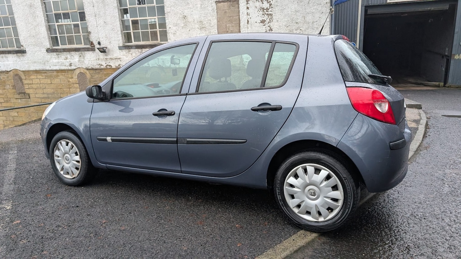 Used Renault Clio 2006 for sale - 76941065: Photo 11