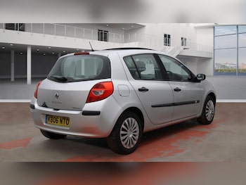 Used Renault Clio 2006 for sale - 77965779: Photo