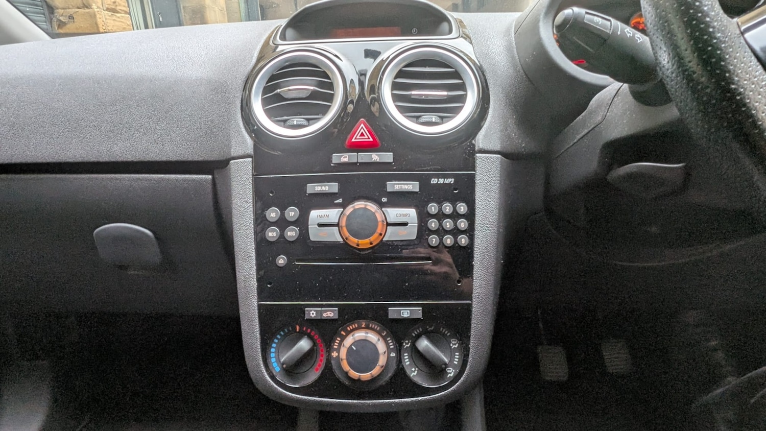 Used Vauxhall Corsa 2012 for sale - 77981441: Photo 25