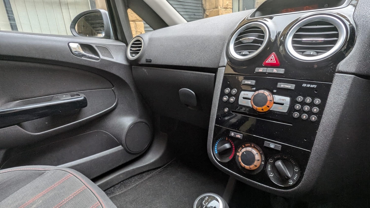 Used Vauxhall Corsa 2012 for sale - 77981441: Photo 26