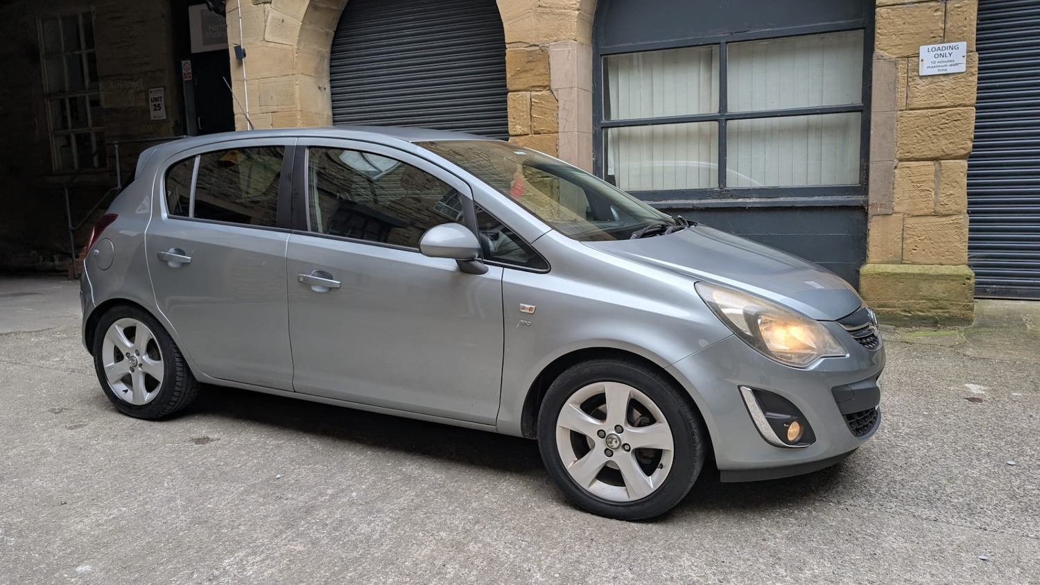 Used Vauxhall Corsa 2012 for sale - 77981441: Photo 4