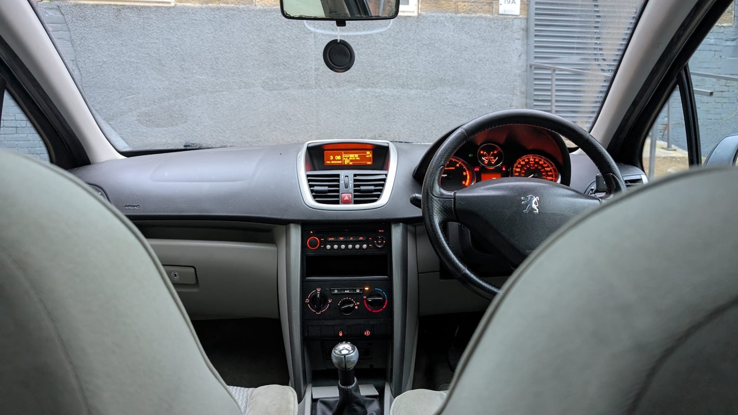 Used Peugeot 207 2007 for sale - 76877699: Photo 18