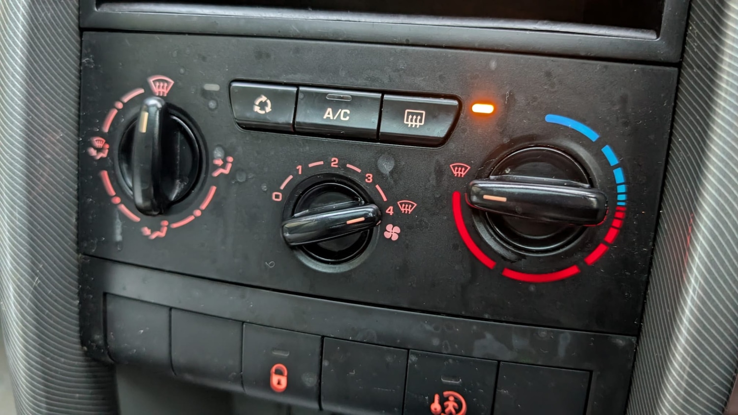 Used Peugeot 207 2007 for sale - 76877699: Photo 26