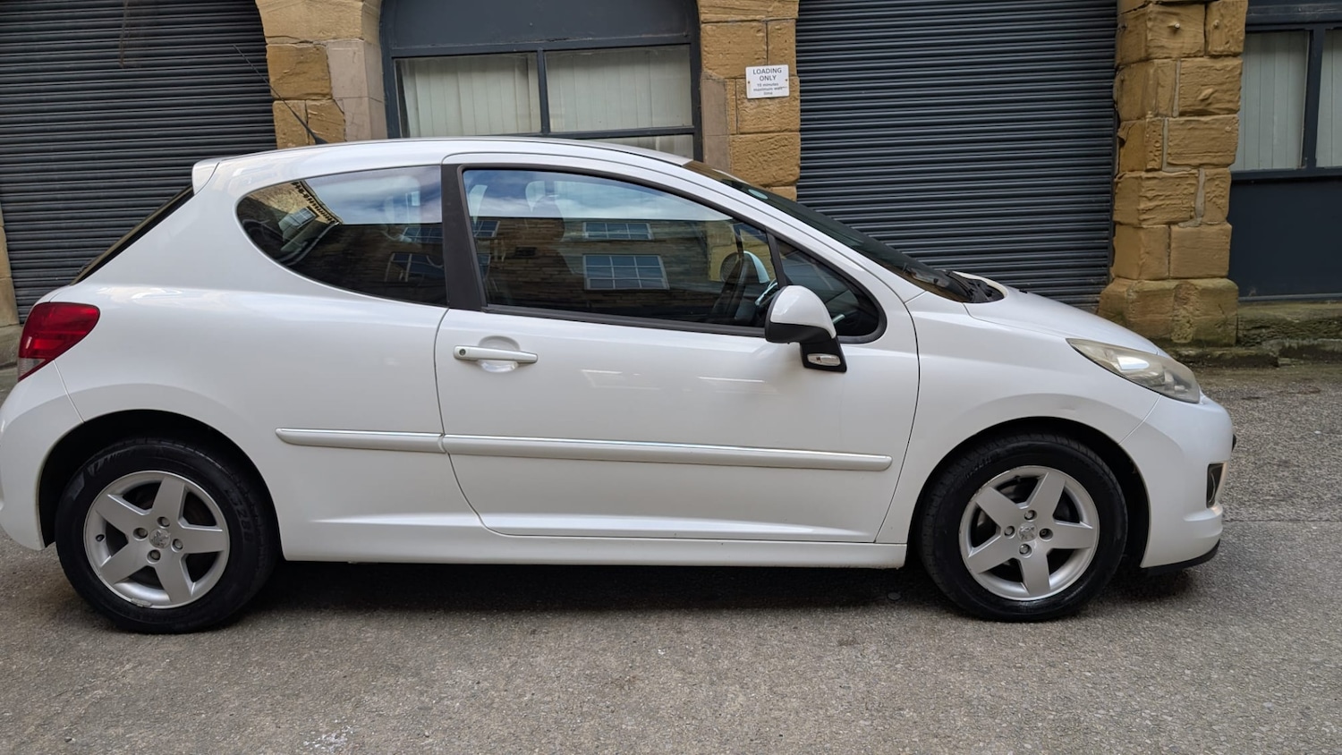 Used Peugeot 207 2011 for sale - 77651734: Photo 10