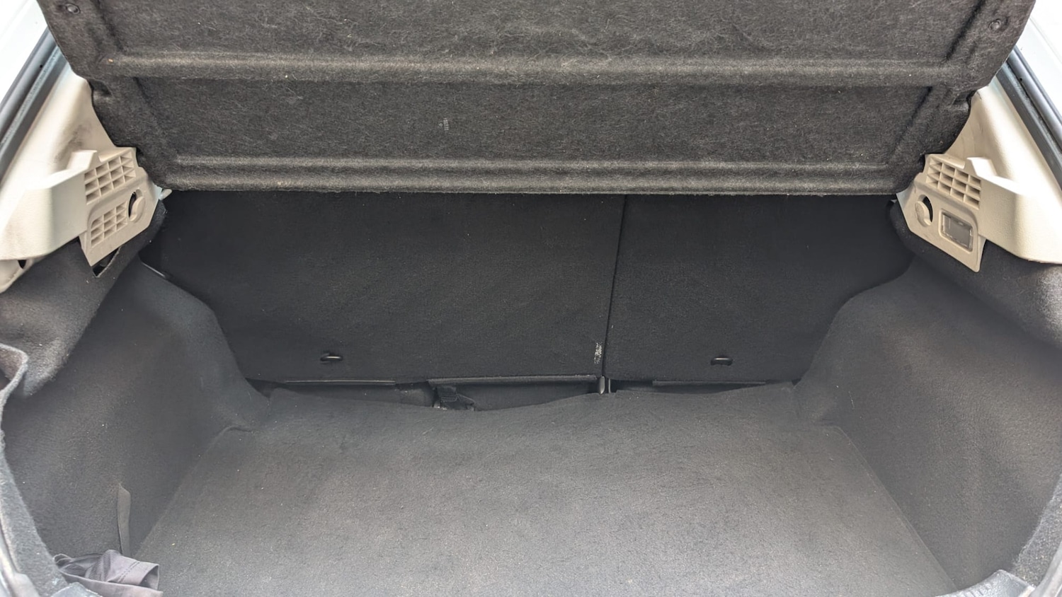 Used Peugeot 207 2011 for sale - 77651734: Photo 17