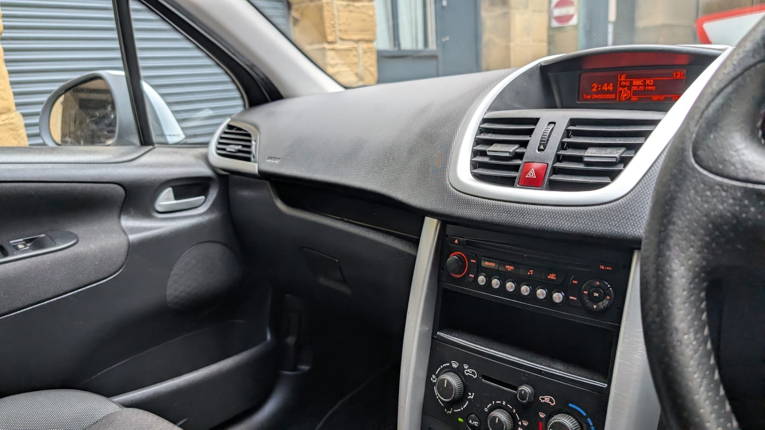 Used Peugeot 207 2011 for sale - 77651734: Photo 31