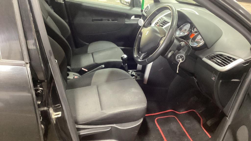 Used Peugeot 207 2012 for sale - 78121631: Photo 11