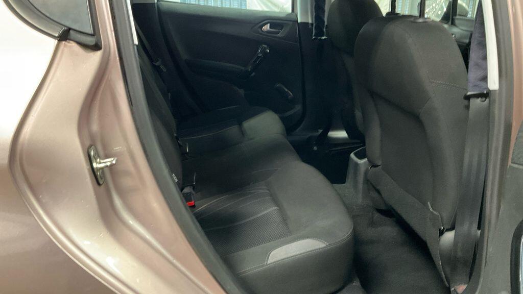 Used Peugeot 208 2014 for sale - 77216339: Photo 12