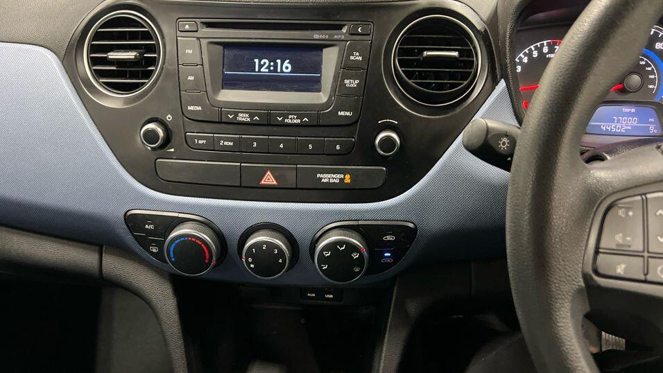 Used Hyundai i10 2015 for sale - 77633995: Photo 5