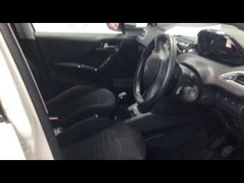 Used Peugeot 208 2013 for sale - 74822478: Photo