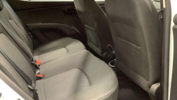 Used Hyundai i10 2013 for sale - 76200986: Photo 12