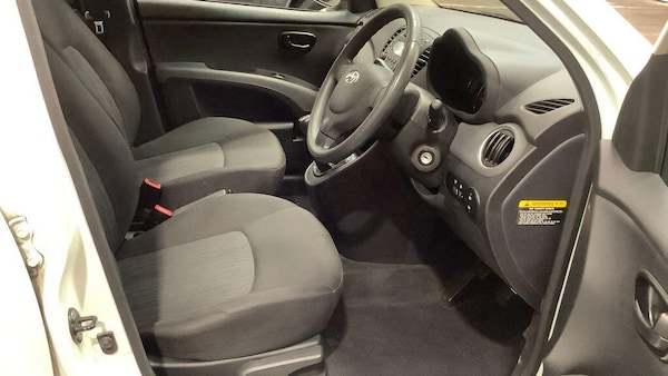 Used Hyundai i10 2013 for sale - 76200986: Photo 9