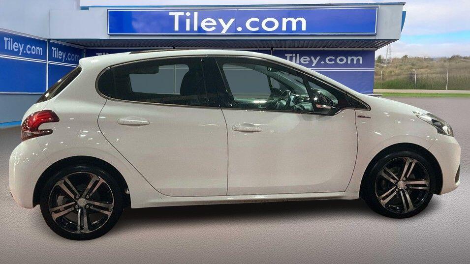 Used Peugeot 208 2016 for sale - 76964711: Photo 6