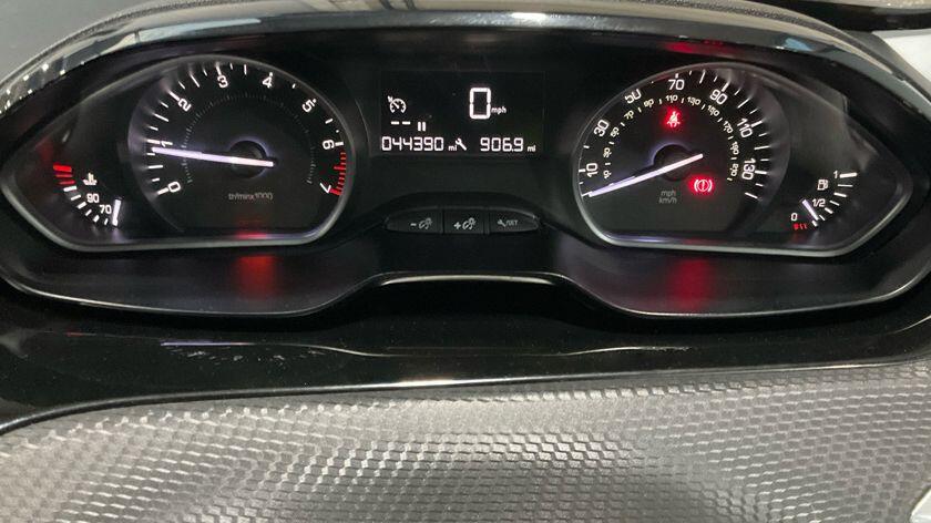 Used Peugeot 208 2018 for sale - 77120761: Photo 11