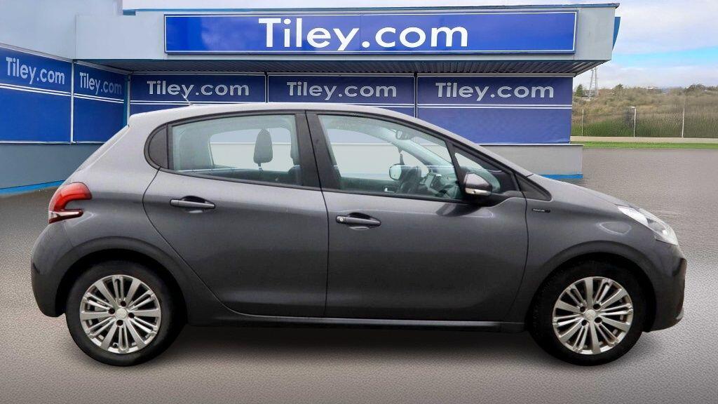 Used Peugeot 208 2018 for sale - 77120761: Photo 6