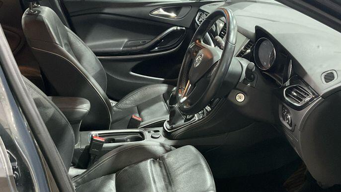 Used Vauxhall Astra for sale - 77215402: Photo 9