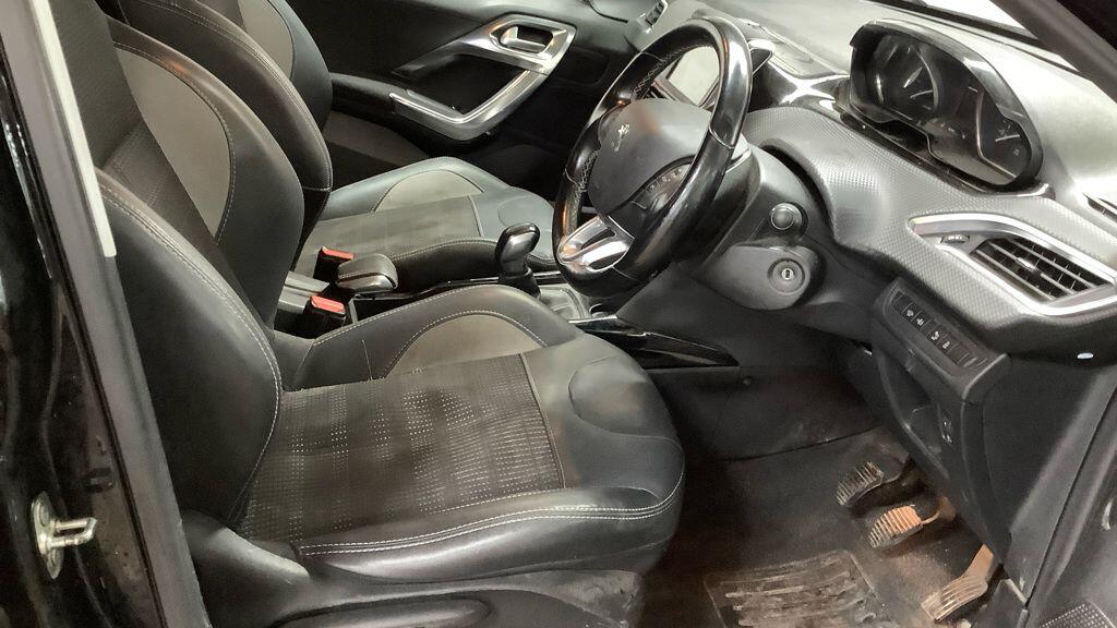 Used Peugeot 2008 2016 for sale - 76585441: Photo 9