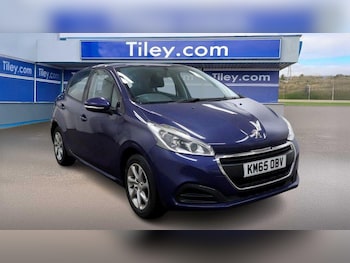 Used Peugeot 208 2015 for sale - 77203666: Photo