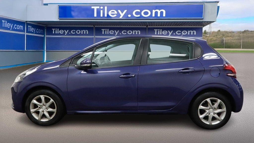 Used Peugeot 208 2015 for sale - 77203666: Photo 5